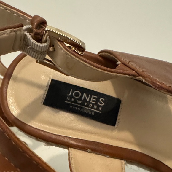 Jones New York Tan Leather Wedge Sandals Size 7 - Picture 5 of 8